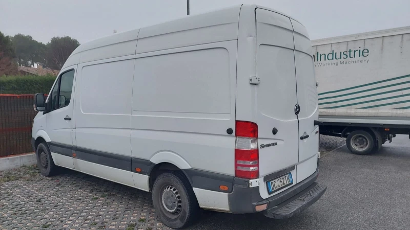 Mercedes-Benz Sprinter 311 2.2d-ТОВАРЕН-НОВ ВНОС ОТ ИТАЛИЯ, снимка 2 - Бусове и автобуси - 53354822