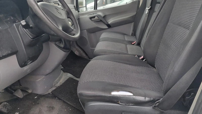 Mercedes-Benz Sprinter 311 2.2d-ТОВАРЕН-НОВ ВНОС ОТ ИТАЛИЯ, снимка 5 - Бусове и автобуси - 53354822