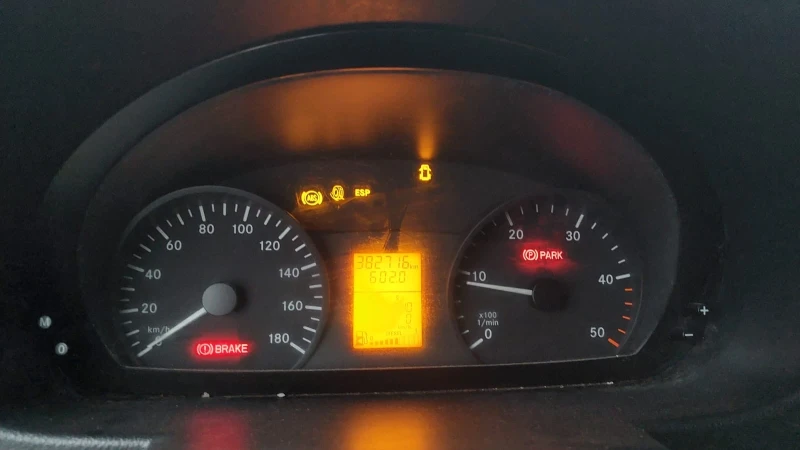 Mercedes-Benz Sprinter 311 2.2d-ТОВАРЕН-НОВ ВНОС ОТ ИТАЛИЯ, снимка 9 - Бусове и автобуси - 53354822