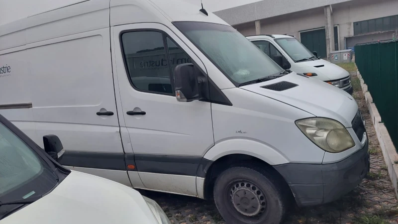 Mercedes-Benz Sprinter 311 2.2d-ТОВАРЕН-НОВ ВНОС ОТ ИТАЛИЯ, снимка 13 - Бусове и автобуси - 53354822