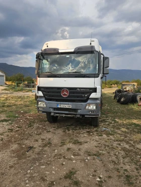     Mercedes-Benz Actros 3348