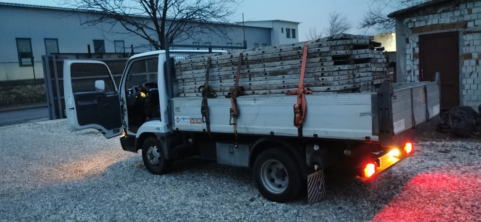 Nissan Kabstar �������� | Mobile.bg � ����������� 6