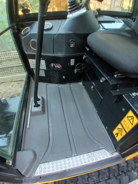 Багер JCB 19C-1 PC, снимка 6