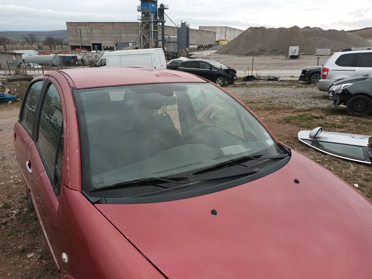 стъкло челно Ситроен Ц3 б