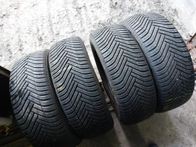 Гуми Всесезонни 235/60R18, снимка 2 - Гуми и джанти - 48822165