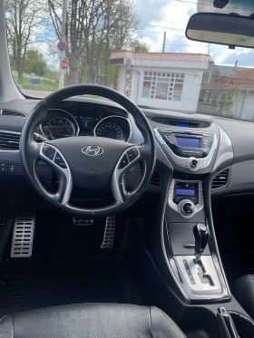 Hyundai Elantra, снимка 11