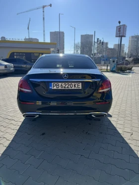 Mercedes-Benz E 220 4 MATIC, снимка 8