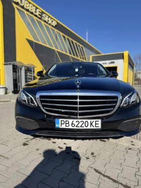 Mercedes-Benz E 220 4 MATIC, снимка 3