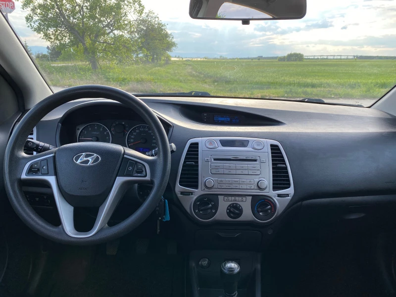 Hyundai I20 1.2 - нов внос, снимка 13 - Автомобили и джипове - 45390041