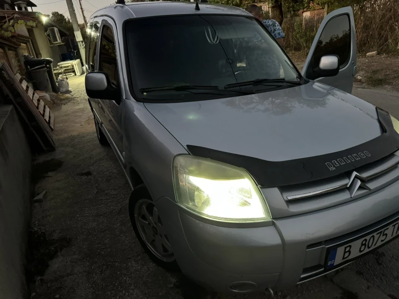 Citroen Berlingo Лек, снимка 7 - Автомобили и джипове - 47379372