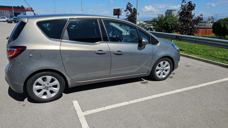 Opel Meriva, снимка 1 - Автомобили и джипове - 47691700