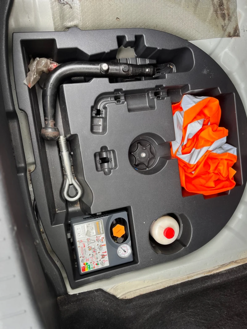 Nissan Pulsar TUV от 01.2025г., снимка 4 - Автомобили и джипове - 50159852