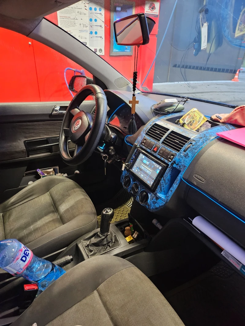 VW Polo, снимка 5 - Автомобили и джипове - 52324006