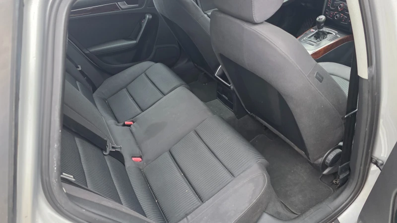 Audi A4 1.8Т, снимка 8 - Автомобили и джипове - 52978694