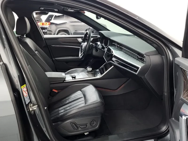 Audi A6 2.0 TDI, снимка 11 - Автомобили и джипове - 54147829