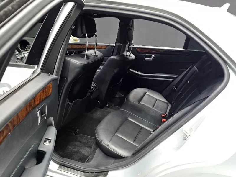 Mercedes-Benz E 200 W212 E200 Elegance, снимка 12 - Автомобили и джипове - 55111002