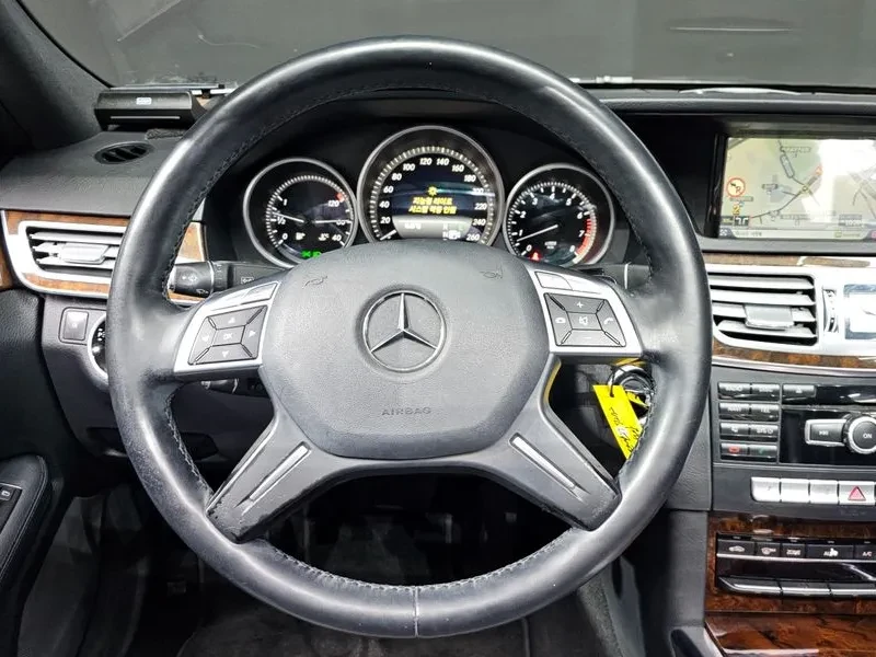 Mercedes-Benz E 200 W212 E200 Elegance, снимка 13 - Автомобили и джипове - 55111002
