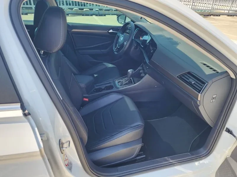 VW Jetta 1.4 TSI PRESTIGE, снимка 13 - Автомобили и джипове - 55175931