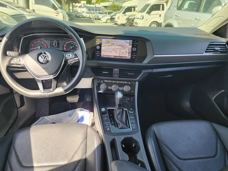 VW Jetta 1.4 TSI PRESTIGE, снимка 8 - Автомобили и джипове - 55175931