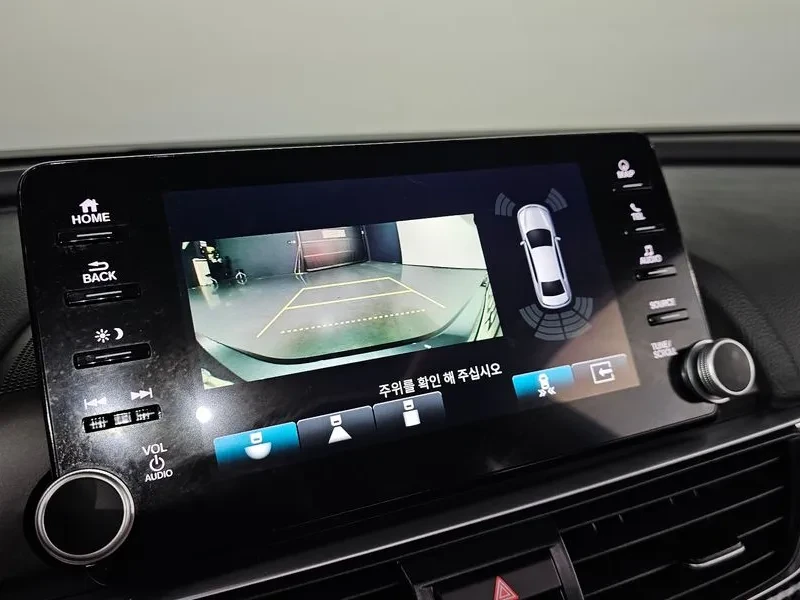 Honda Accord 2.0 Hybrid Touring, снимка 14 - Автомобили и джипове - 55815247