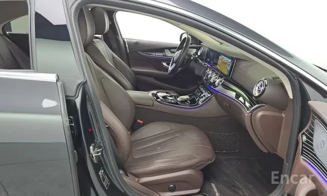 Mercedes-Benz CLS 450 AMG * ОБДУХВАНЕ * HUD * 360 CAM * 37К КМ * , снимка 10 - Автомобили и джипове - 56140915