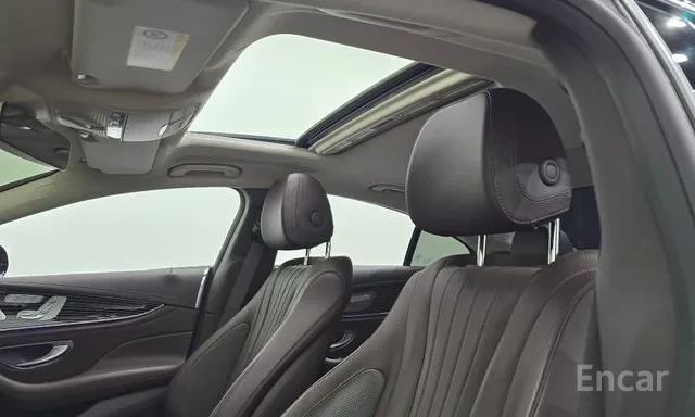Mercedes-Benz CLS 450 AMG * ОБДУХВАНЕ * HUD * 360 CAM * 37К КМ * , снимка 14 - Автомобили и джипове - 56140915