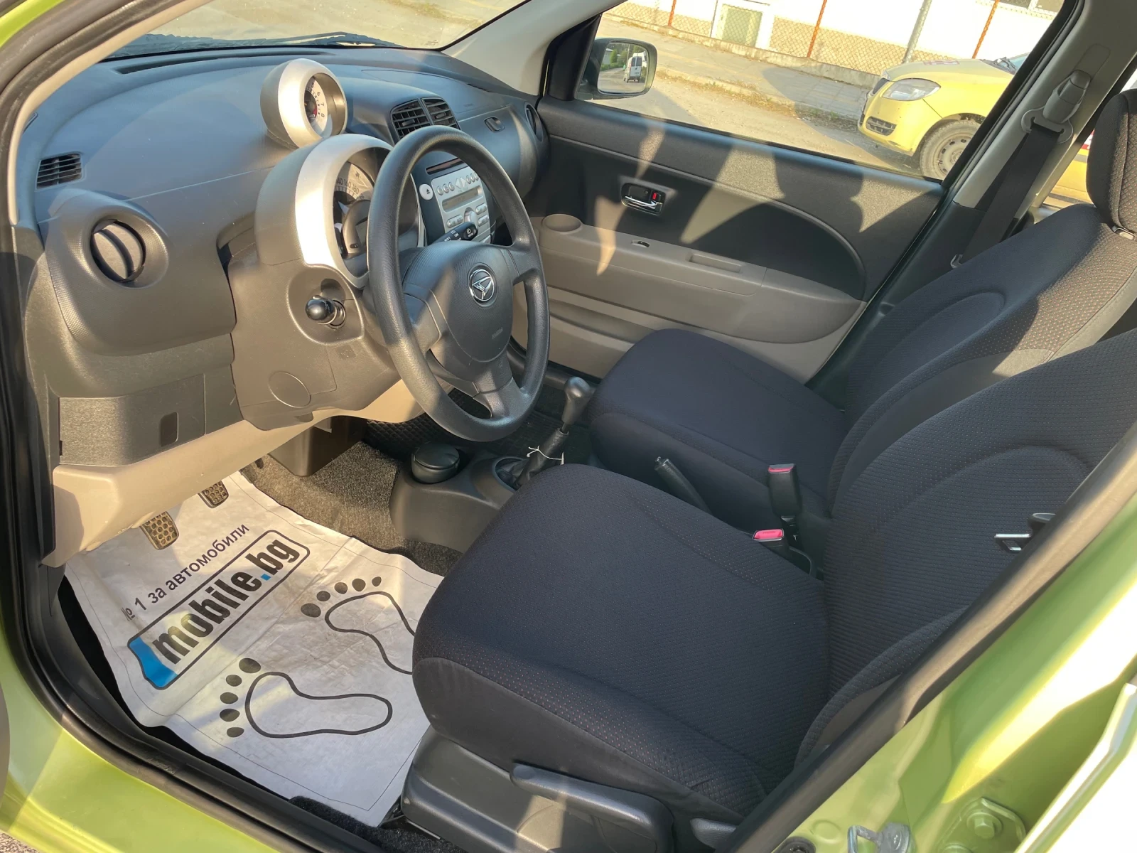 Daihatsu Sirion 1.3 БЕНЗИН с ВЕРИГА, 4 ВРАТИ, КЛИМАТИК - изображение 7