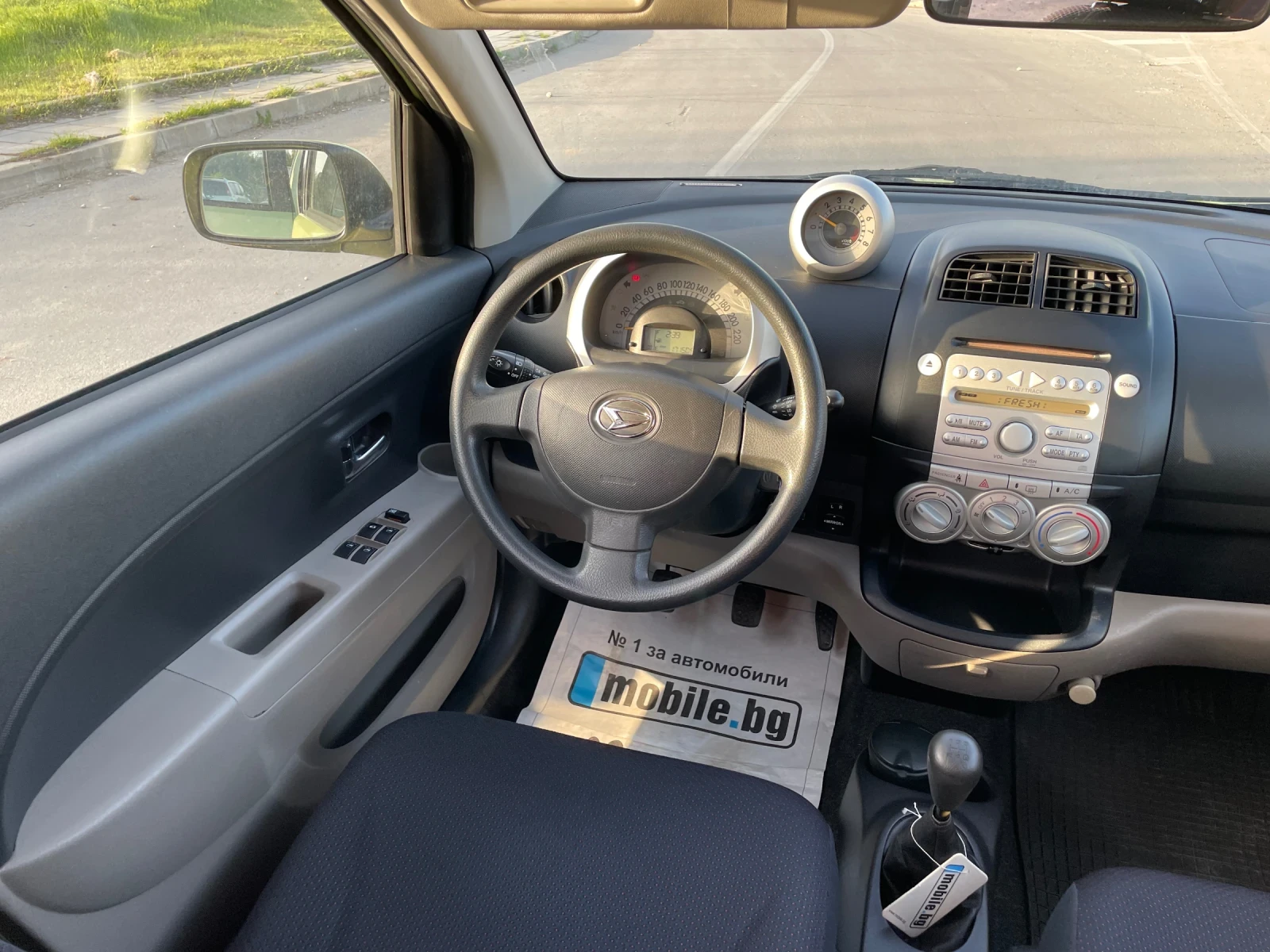 Daihatsu Sirion 1.3 БЕНЗИН с ВЕРИГА, 4 ВРАТИ, КЛИМАТИК - изображение 8