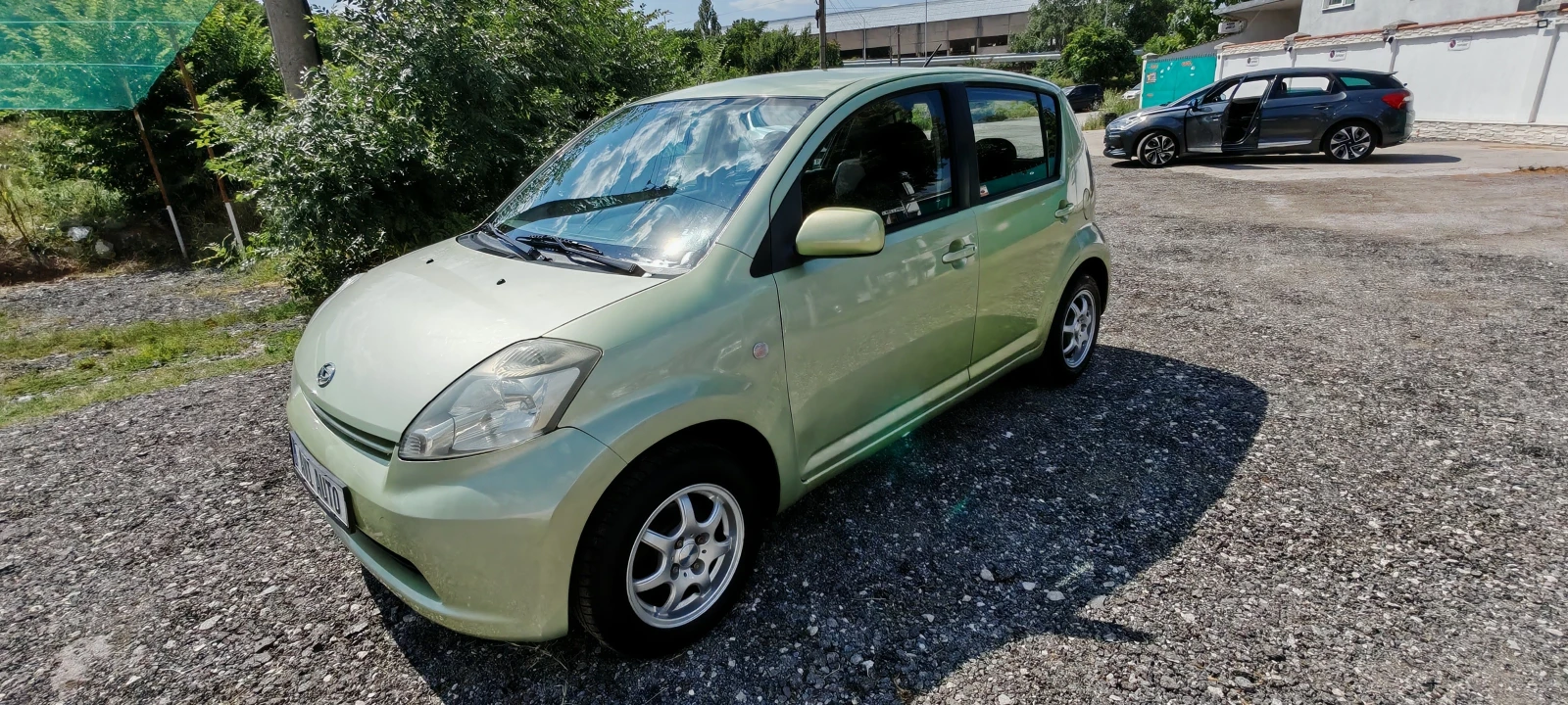Daihatsu Sirion 1.3 БЕНЗИН с ВЕРИГА, 4 ВРАТИ, КЛИМАТИК - изображение 3