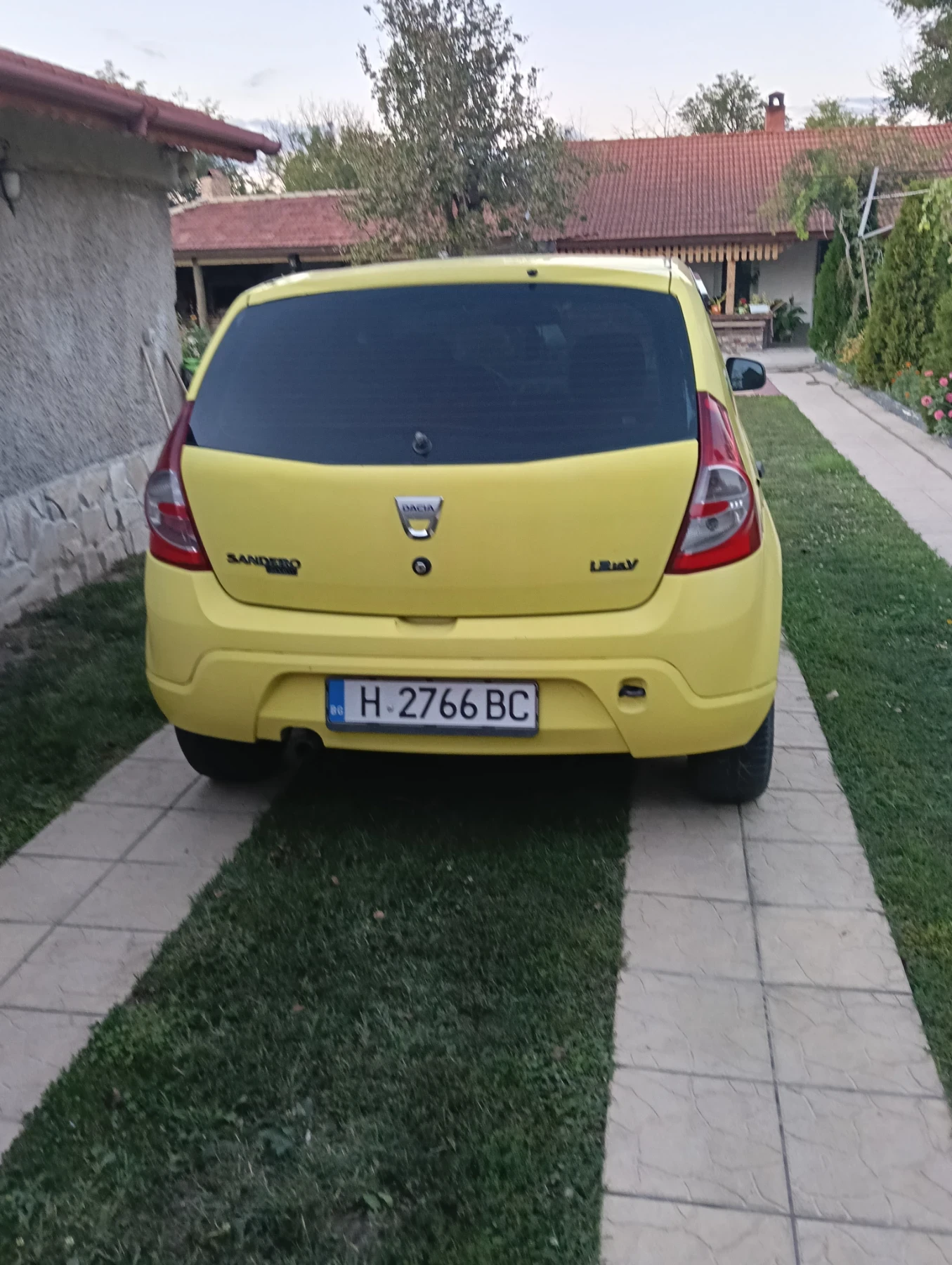 Dacia Sandero  - изображение 4