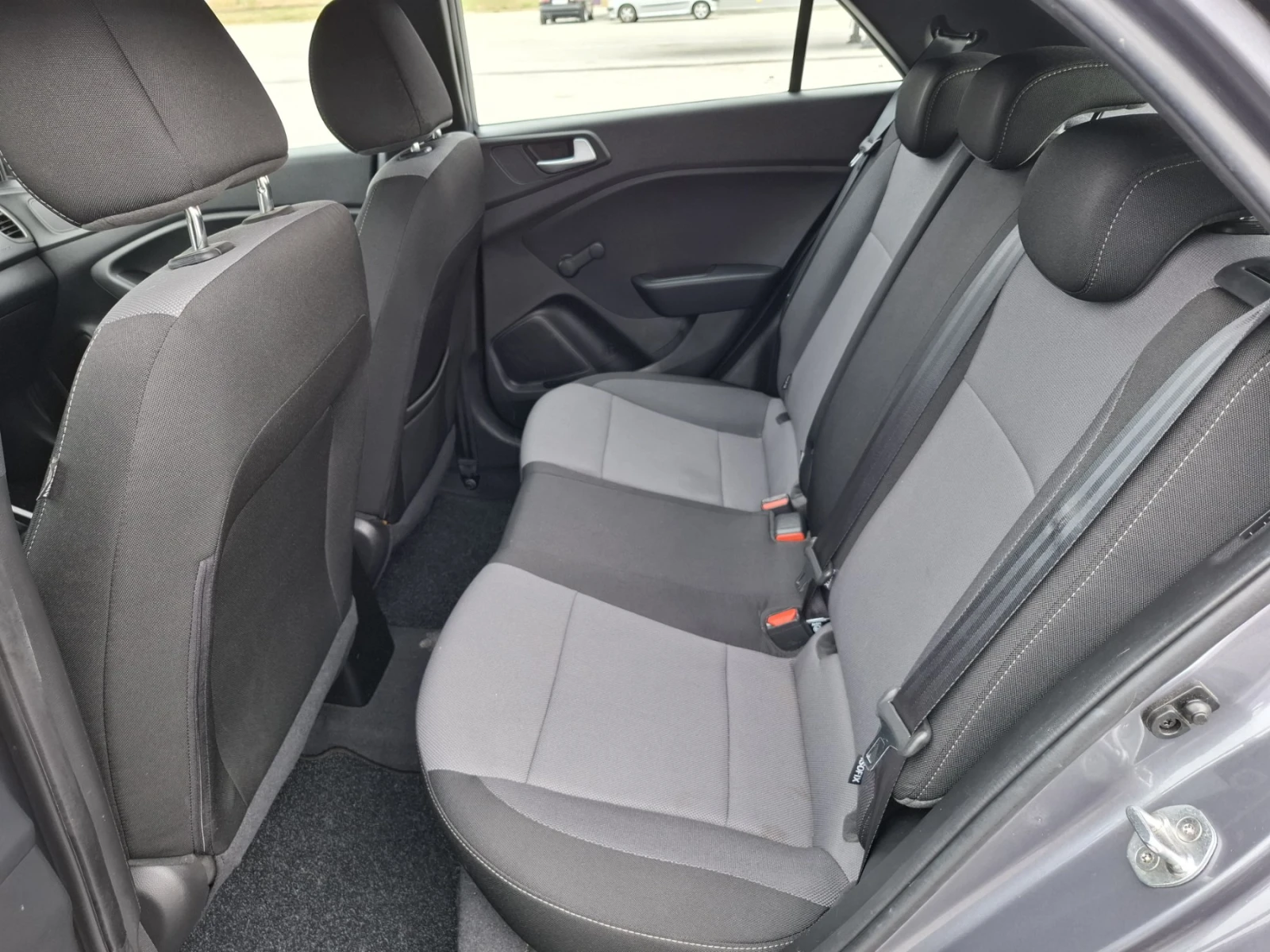 Hyundai I20 1.2 Trend 158622 к.м. EURO6 - изображение 8
