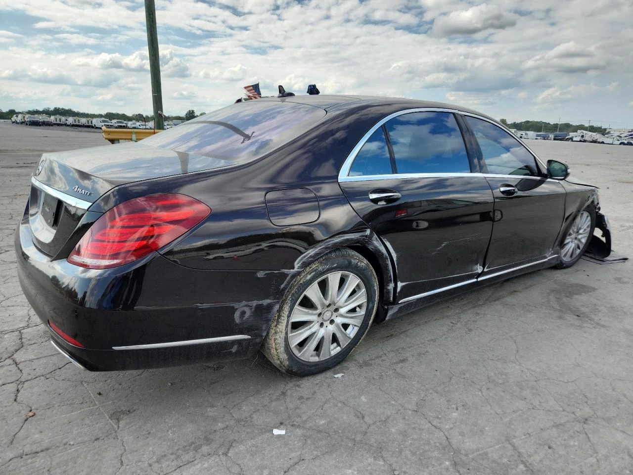 Mercedes-Benz S 550 4MATIC - изображение 3