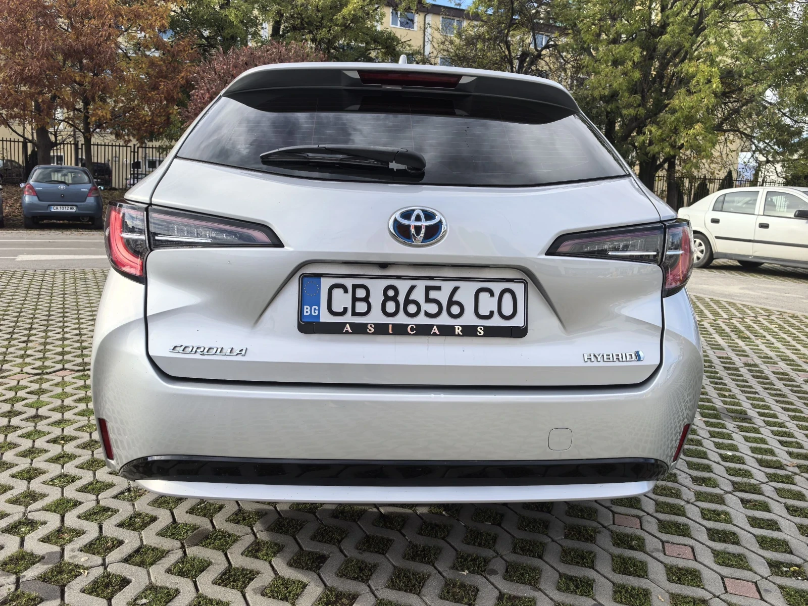 Toyota Corolla 1.8 HYBRID | Mobile.bg   5