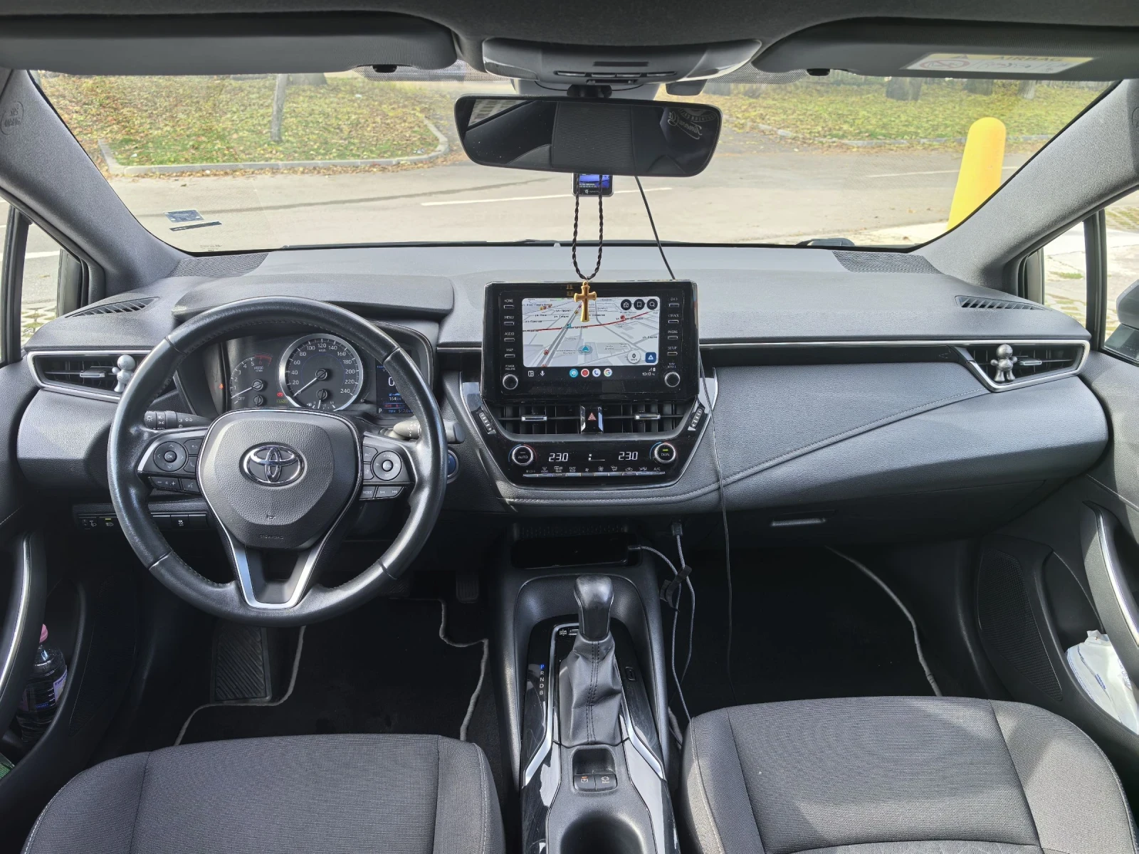 Toyota Corolla 1.8 HYBRID | Mobile.bg   12