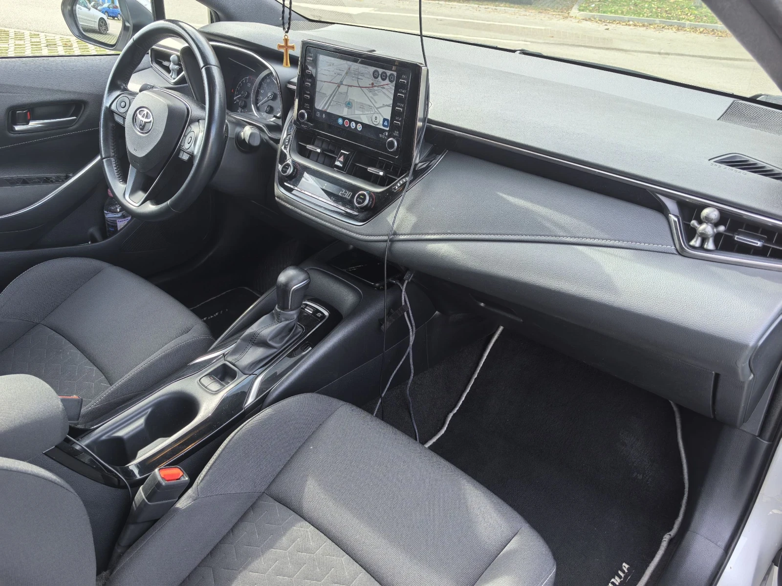 Toyota Corolla 1.8 HYBRID | Mobile.bg   11