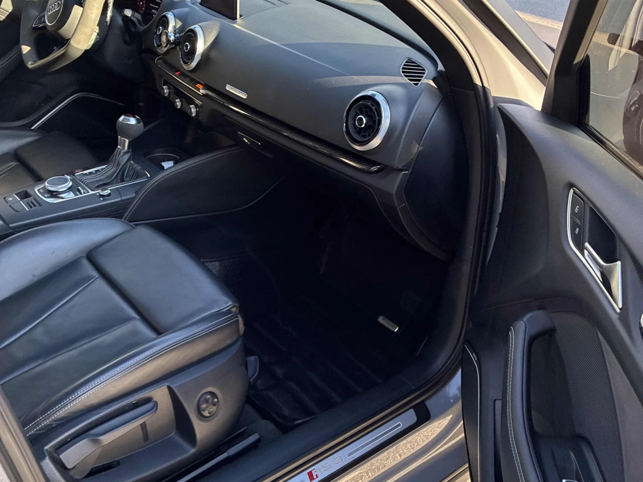 Audi Rs3 CARFAX* *   *  | Mobile.bg   12