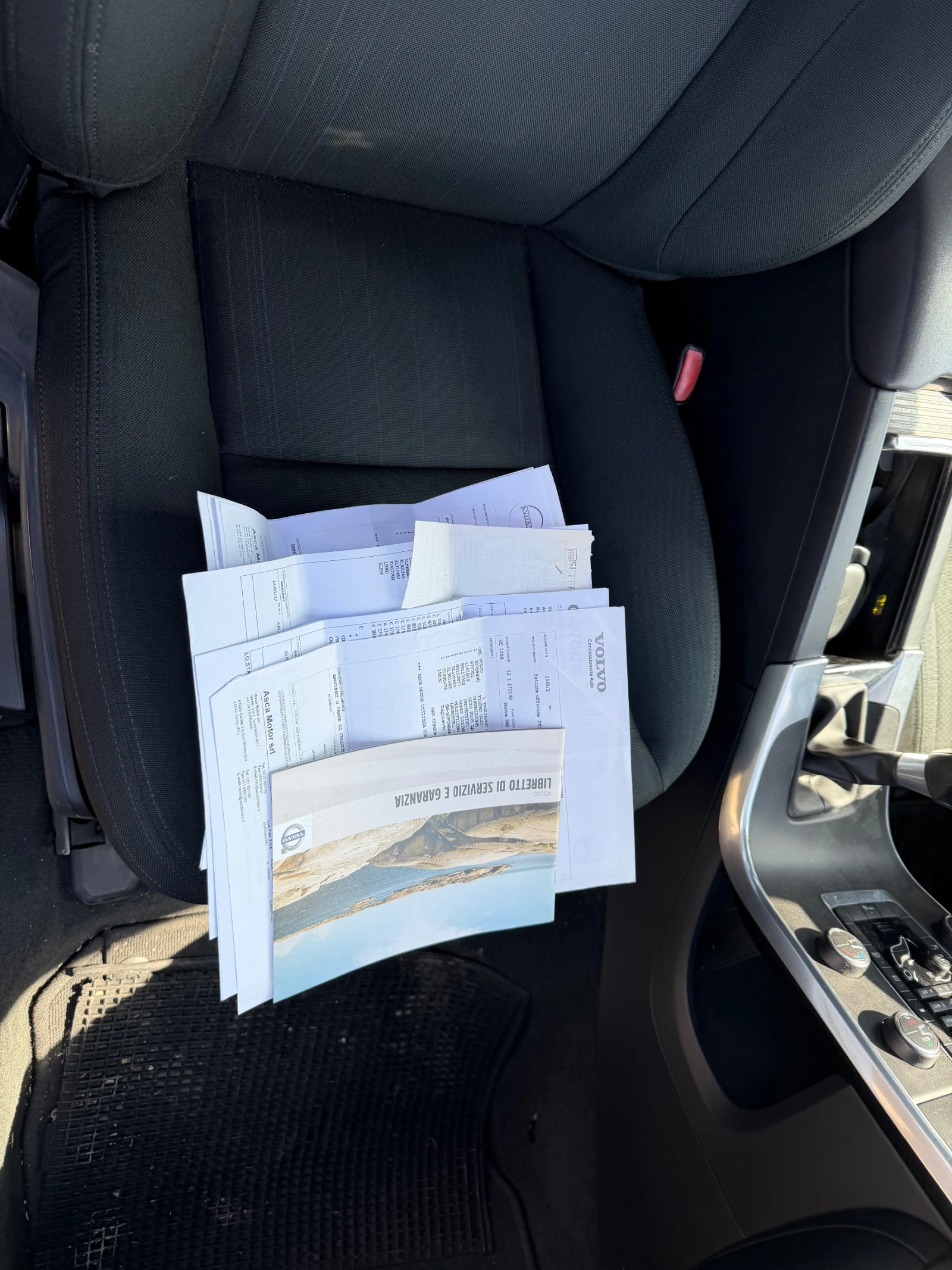 Volvo S60 2.0 D , снимка 11 - Автомобили и джипове - 53822702