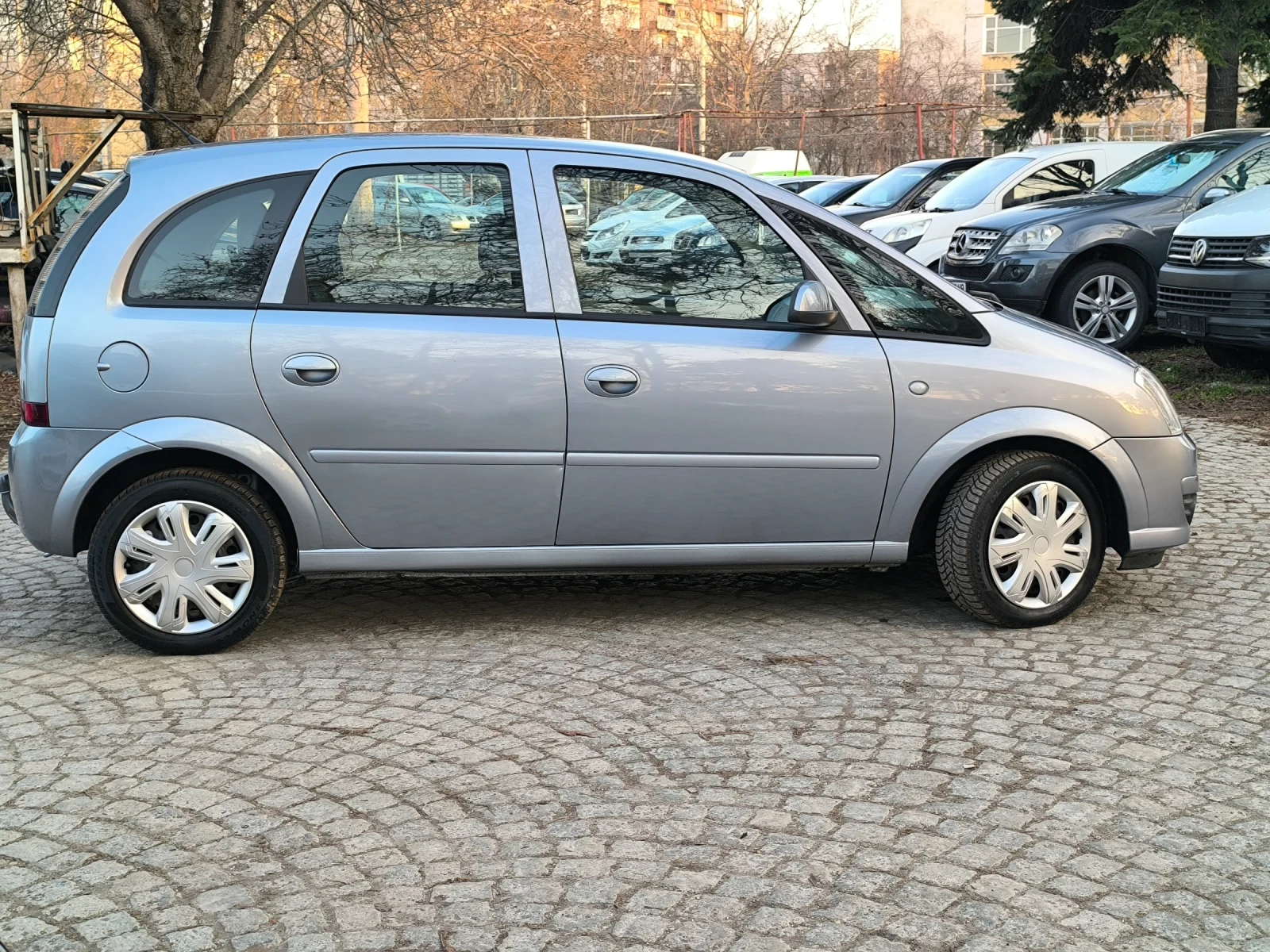 Opel Meriva 1, 6I АВТОМАТИК, снимка 3 - Автомобили и джипове - 53842724