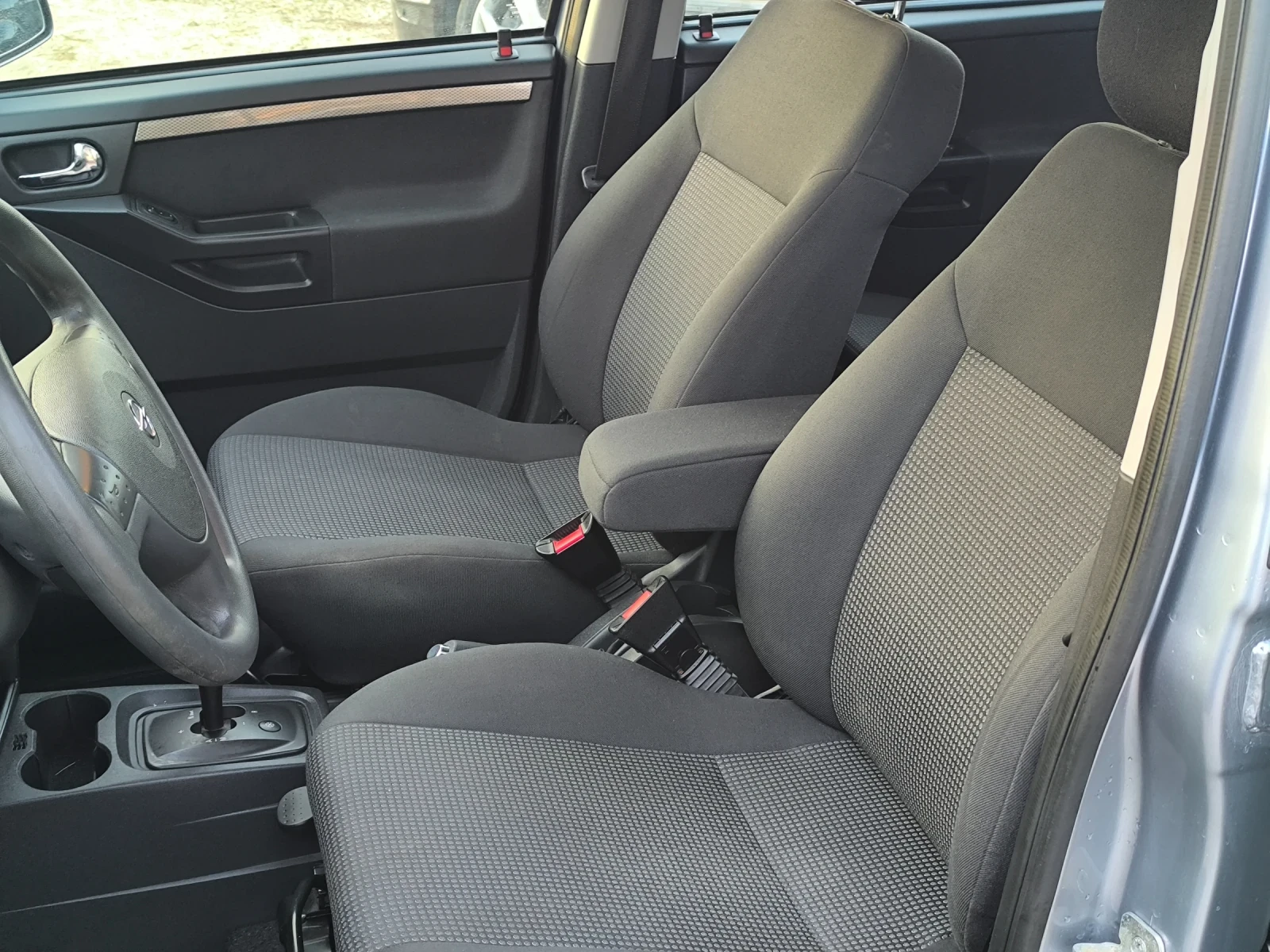 Opel Meriva 1, 6I АВТОМАТИК, снимка 8 - Автомобили и джипове - 53842724