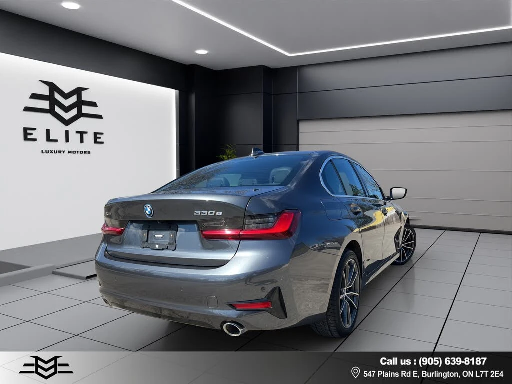 BMW 330 e xDrive Hybrid Plug-in AWD, снимка 11 - Автомобили и джипове - 54260554