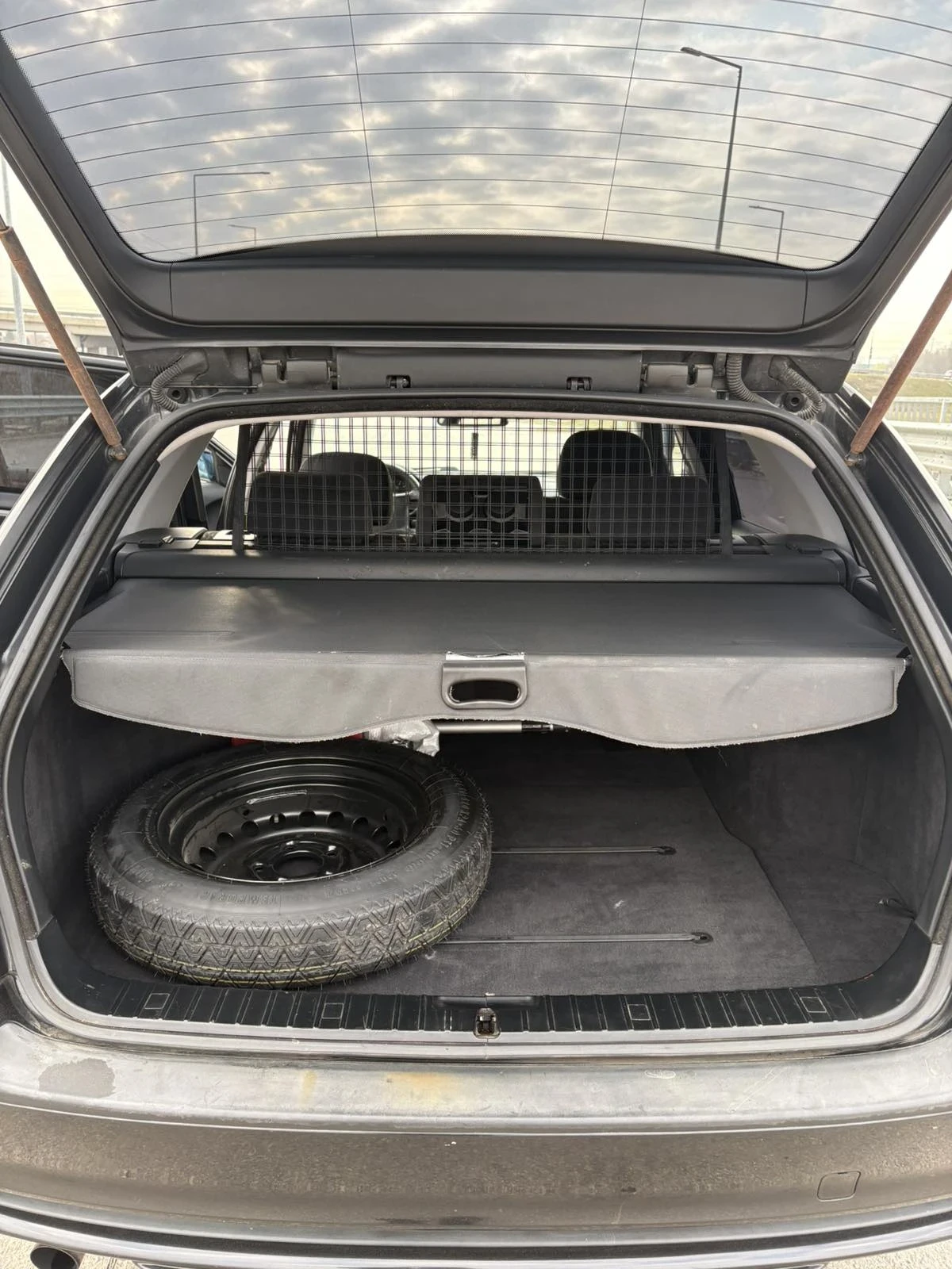 BMW 318 318, снимка 11 - Автомобили и джипове - 54755559