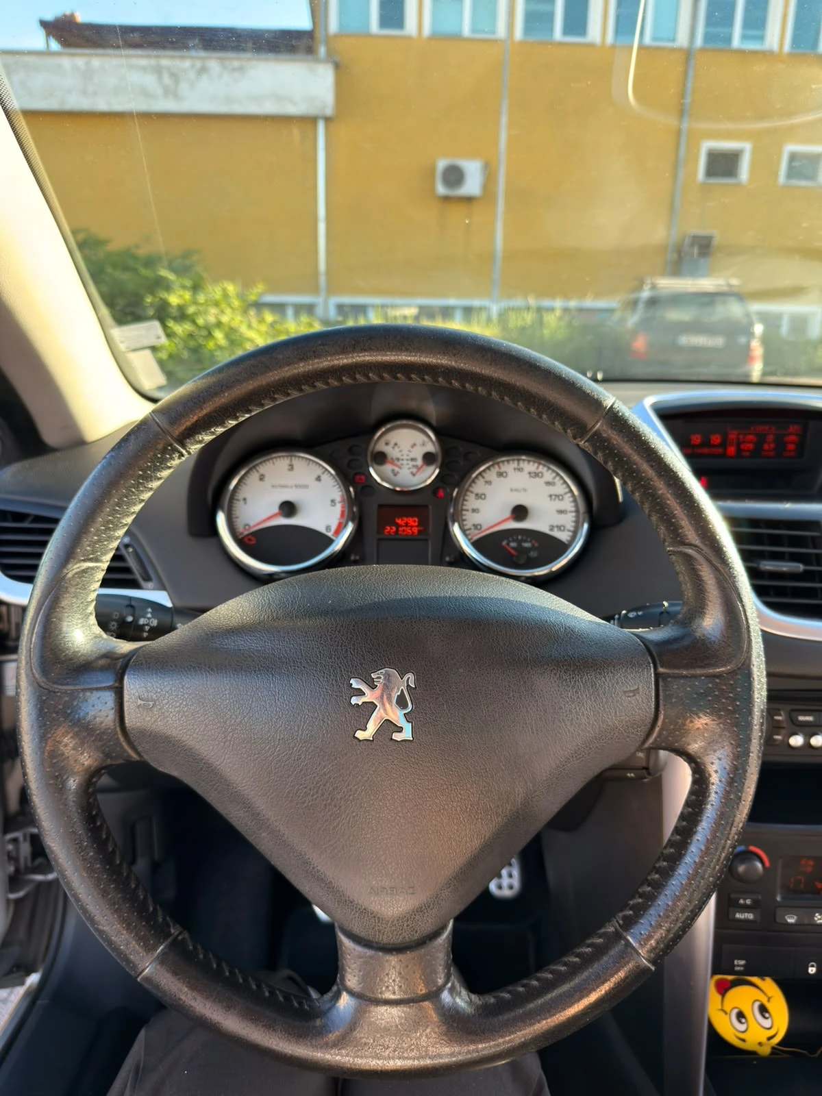Peugeot 207, снимка 11 - Автомобили и джипове - 54913114