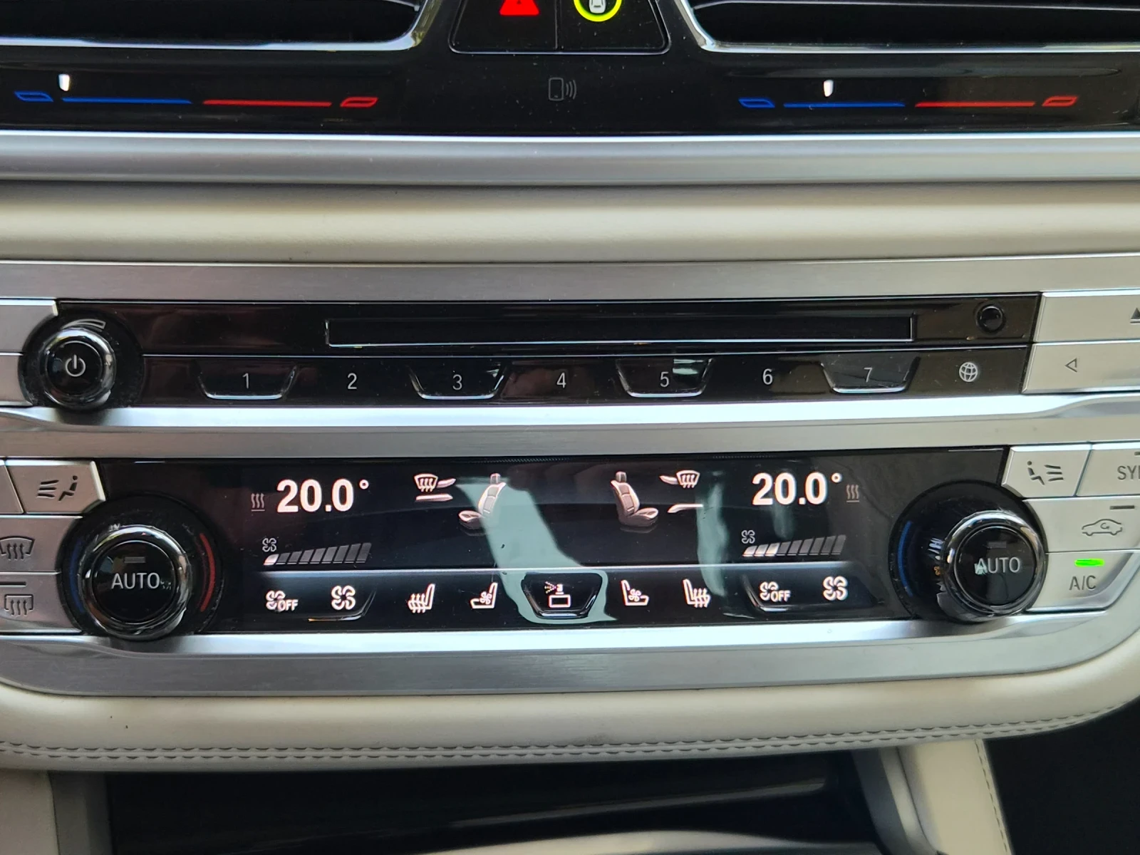 BMW 750 750Ld Xdrive, снимка 9 - Автомобили и джипове - 56139329