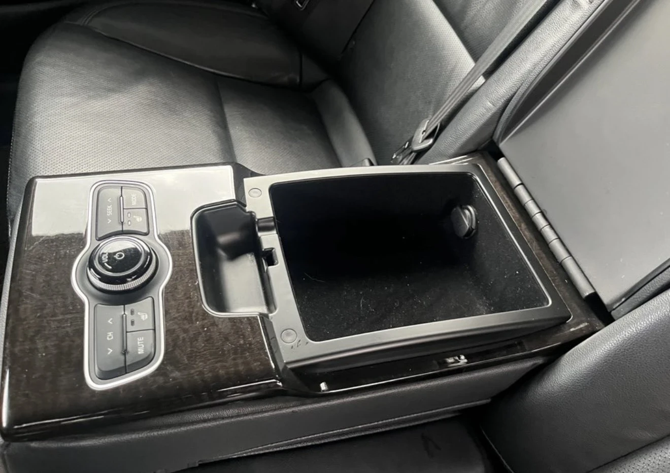Kia K7 3.0 LPG FULL NAVI CAMERA, снимка 15 - Автомобили и джипове - 56239283