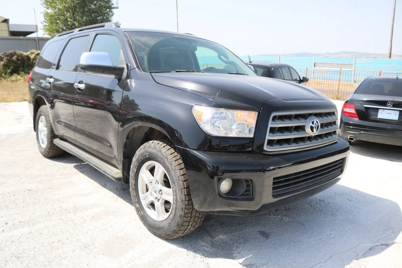 Toyota Sequoia 5.7 V8 4x4, снимка 3 - Автомобили и джипове - 51570585