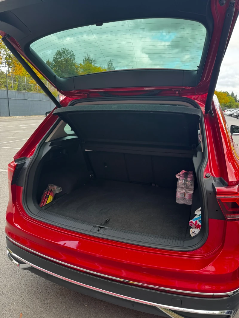 VW Tiguan, снимка 3 - Автомобили и джипове - 52104819