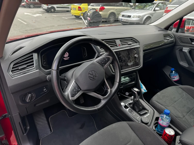 VW Tiguan, снимка 2 - Автомобили и джипове - 52104819