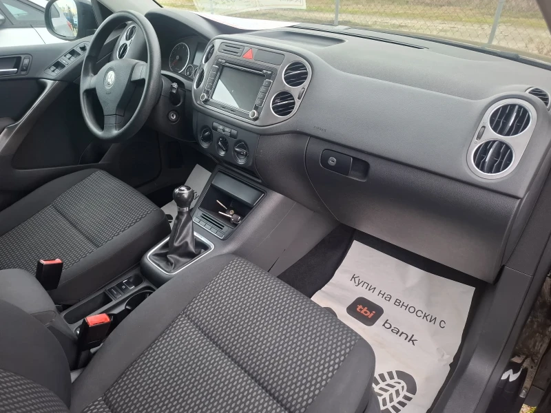 VW Tiguan 1.4i Бензин, снимка 13 - Автомобили и джипове - 53051157