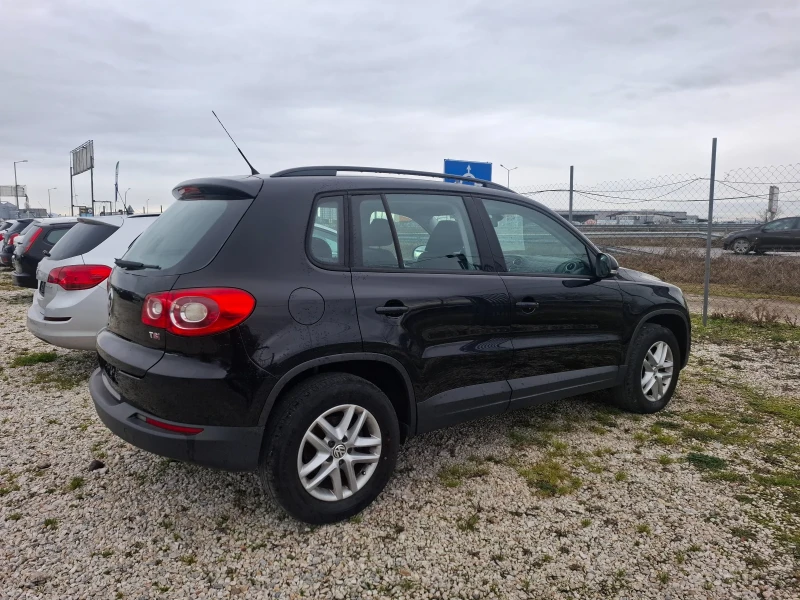 VW Tiguan 1.4i Бензин, снимка 4 - Автомобили и джипове - 53051157