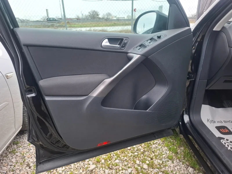 VW Tiguan 1.4i Бензин, снимка 7 - Автомобили и джипове - 53051157